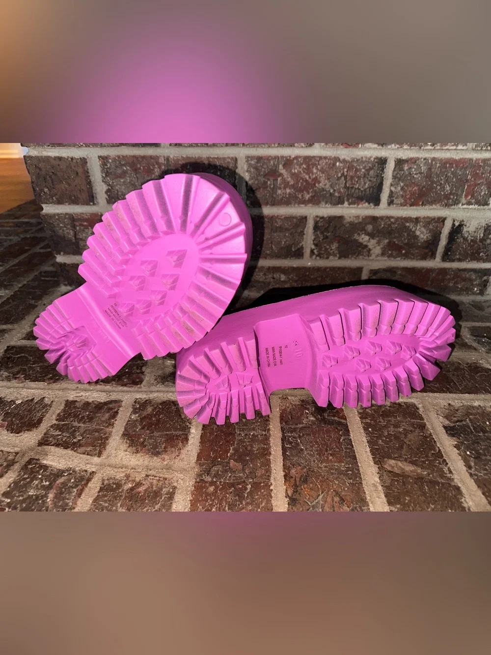 Cape Robbin Hafi Two-Tone Black & Pink Chunky Platform Lug Sole Mules Clogs 10